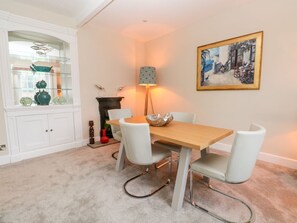 Dining - South Tower Cottage, Macclesfield (Macclesfield)