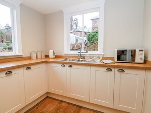 Private kitchen - South Tower Cottage, Macclesfield (Macclesfield)
