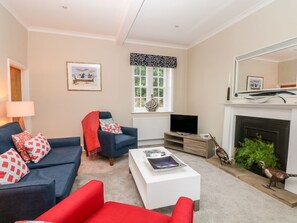 Living area - South Tower Cottage, Macclesfield (Macclesfield)