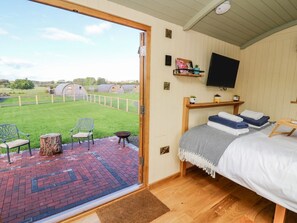 WiFi - Poppy: A Charming Getaway in Rhayader (Rhayader)