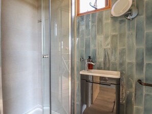 Shower - Dot May, Porteath near Polzeath, Cornwall. (Wadebridge)