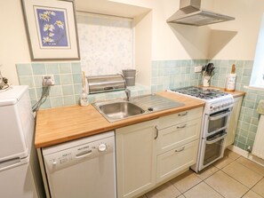 Private kitchen - Barn Croft Cottage, Elton (Matlock)
