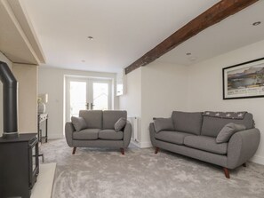 Living area - Ghyll Cottage, Milnthorpe (Milnthorpe)