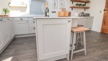 Dishwasher, high chair