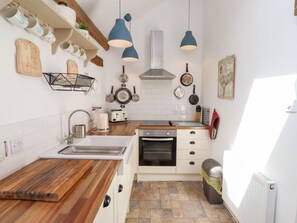 Dishwasher, high chair - Kits Cottage, Belford, Sleep 5 (Belford)