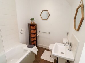 Shower - Kits Cottage, Belford, Sleep 5 (Belford)