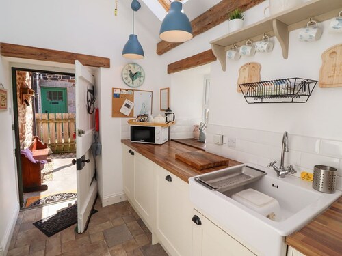 Kits Cottage, Belford, Sleep 5