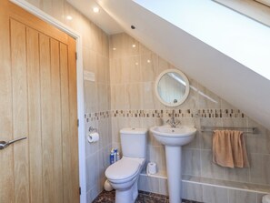 Shower - 2 South Milton Cottages, Stairhaven (Newton Stewart)