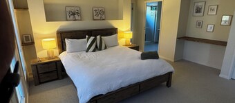 Cosey family home with a view the local country town