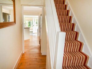 Interior - Woodhill Cottage, Holmbury St Mary (Dorking)