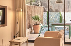 Interior - Studio Suite with private patio in Aiguablava-Begur (CT)