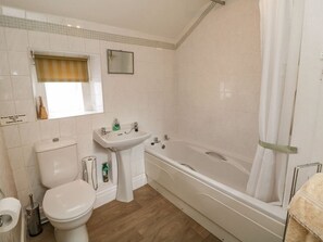 Shower - Nook Farm Holiday Cottage, TV. (Sheffield)