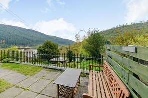 Terrace/patio - 2 Isygraig - Charming Home in Corris (Machynlleth)