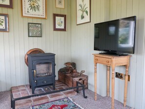 Interior - Crows Cabin, Gloucester (Gloucester)