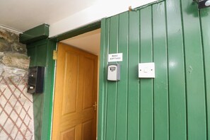 Exterior detail - Rose Cottage, in Strathpeffer. (Strathpeffer)