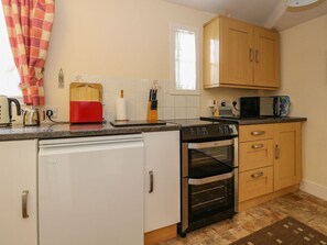 Private kitchen - Rose Cottage, in Strathpeffer. (Strathpeffer)