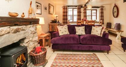 14 Low Row, Cark In Cartmel