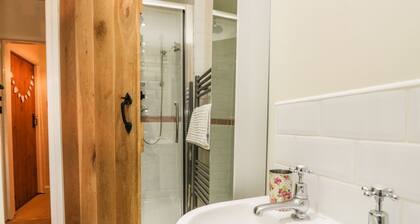 14 Low Row, Cark In Cartmel