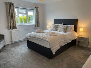 Room - Treestumps, Benllech (Tyn-y-Gongl)