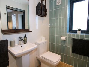 Shower - Stiper View Barn 2, Minsterley (Shrewsbury)