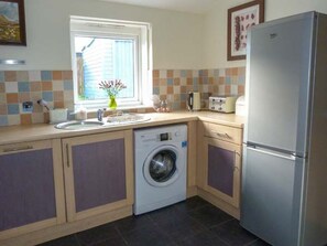 Private kitchen - Grace Cottage, Portknockie (Buckie)