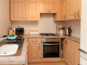 Dishwasher - Kingfisher Cottage, Ilfracombe (Ilfracombe)