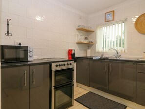 Private kitchen - 245 Riverside Lodge, Caeathro. (Caernarfon)