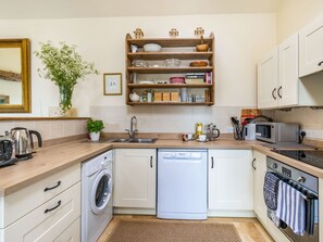 Dishwasher, high chair - Brook Cottage, Brandsby (York)