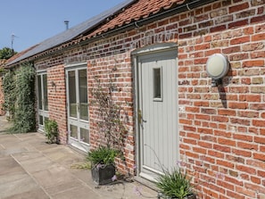 Exterior detail - Charming COW BYRE Barn Conversion (Malton)