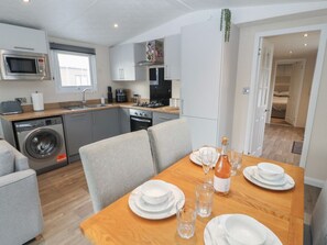 Dining - 24 Sherwood, Carnforth (Carnforth)