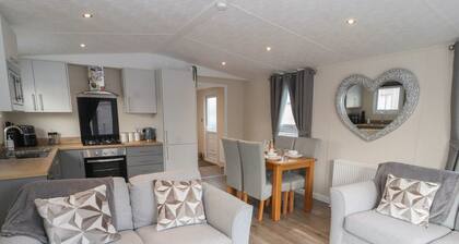 24 Sherwood, Carnforth