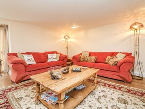 Living area - Barley Meadow, Okehampton (Okehampton)