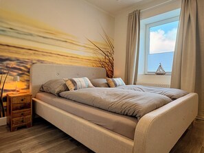 2 bedrooms, desk, free WiFi - Charming 63m² apartment for 4 pers. with 2 bedrooms. (Bredstedt)