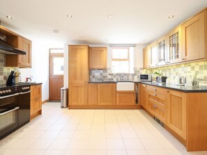 Private kitchen - Gwernffridd, Llanbrynmair (Llanbrynmair)