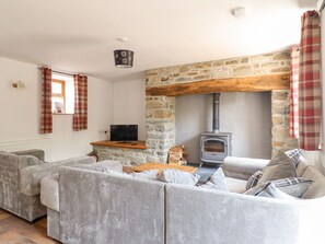 Fireplace - Gwernffridd, Llanbrynmair (Llanbrynmair)
