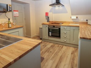 Private kitchen - 8 Market Place, Masham. 1 bed. (Ripon)