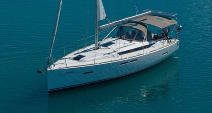 Sun-Kissed Sailing Adventure in the Ionian Islands, Lefkada