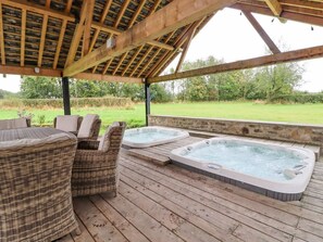 Terrace/patio - Lower Flass Farm, Clitheroe (Clitheroe)