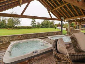 Terrace/patio - Lower Flass Farm, Clitheroe (Clitheroe)