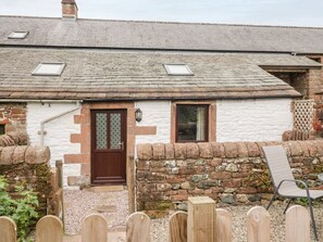 Property grounds - The Old Cook House, Penrith (Penrith)