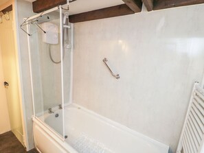 Shower - Old Stables Cottage, Loftus (Saltburn-by-the-Sea)
