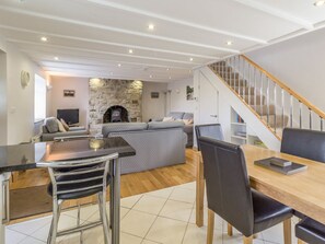 Interior - Dale View: Charming Home in Catton (Hexham)