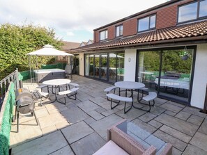 Outdoor dining - Castellolwg, Llangollen (Llangollen)