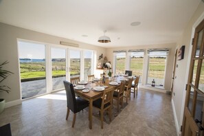 Dining - Clach Gorm, Stornoway (Stornoway)