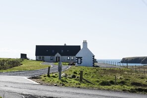 Exterior - Clach Gorm, Stornoway (Stornoway)