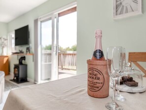 Dining - Kingfisher Lodge, Brandesburton (Driffield)