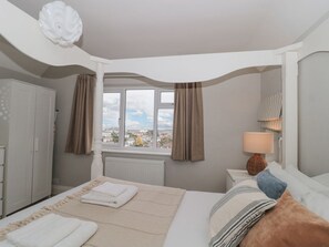 Room - 2 Moorlands, Minehead (Minehead)