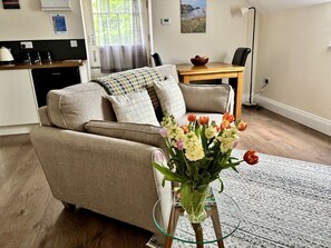 Living area - Lloft Gwair - Hayloft, Crymych (Boncath)