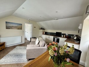 Living area - Lloft Gwair - Hayloft, Crymych (Boncath)