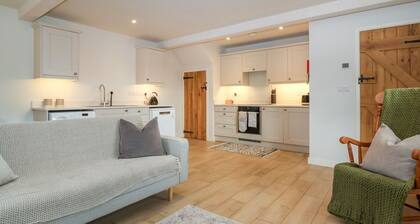 8 Rookhaye, Salisbury